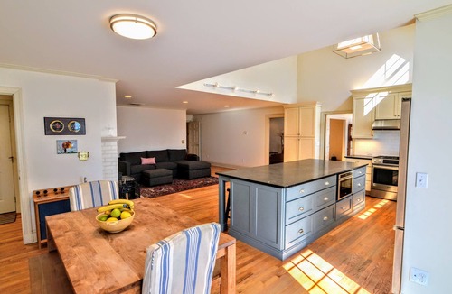 Easton House | Travelers Rest Spacious 5BR Pool riverfront Pier charming Easton Saint Michaels