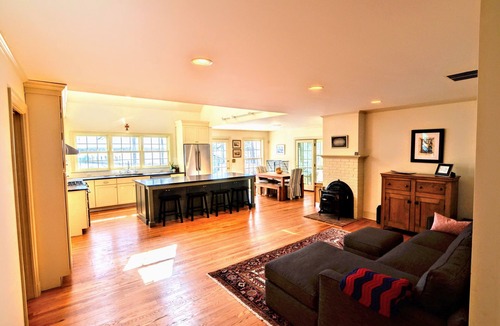 Easton House | Travelers Rest Spacious 5BR Pool riverfront Pier charming Easton Saint Michaels