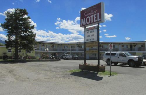 East Kootenay Hotel | Travellers Motel