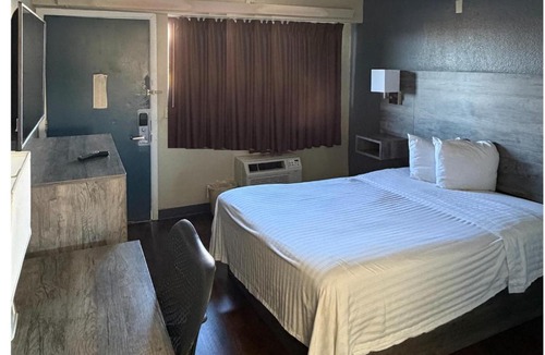 South Holland Hotel | Travelodge by Wyndham South Holland
