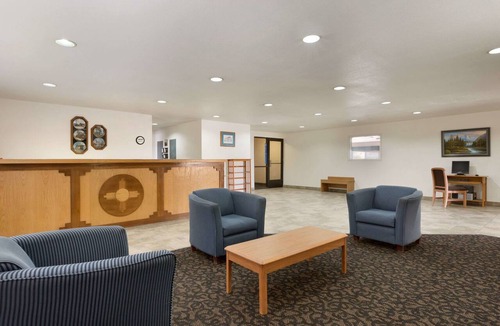 Belen Hotel | Travelodge by Wyndham Belen