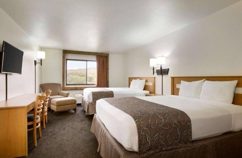 Belen Hotel | Travelodge by Wyndham Belen