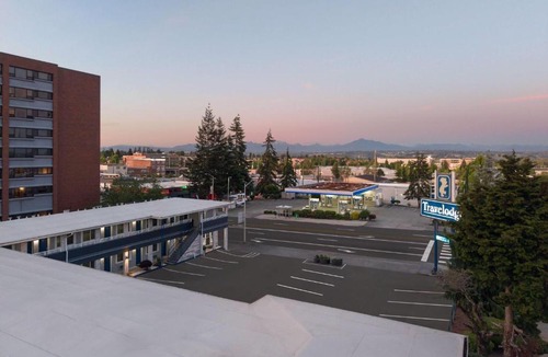 Port Gardner Hotel | Travelodge by Wyndham Everett City Center