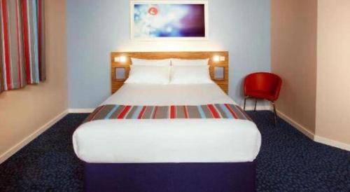 Thrapston Hotel | Travelodge Kettering Thrapston