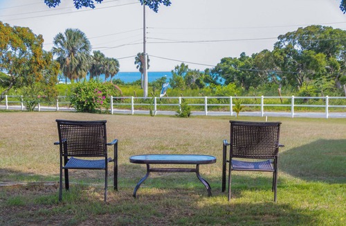 Treasure Beach House | Treasure Beach Inn and Bar room #3