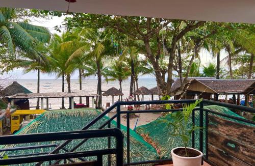 Carles House | Treasure Beach Resort