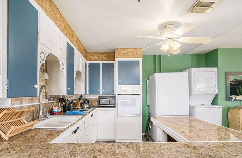 San Luis House | Treasure Island 3BR Close to Beach and Galveston