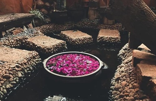 Bengaluru Hotel | Tree and Mud House