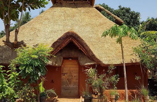 Narayanapura House | Tree and Mud House