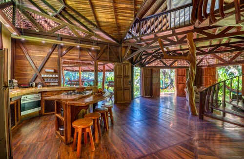 Chiguata Apartment | Tree House Beachfront Lodge