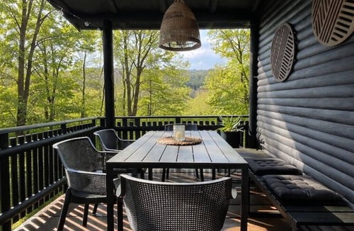 Bogel House | Tree house feeling in the forest near the Loreley