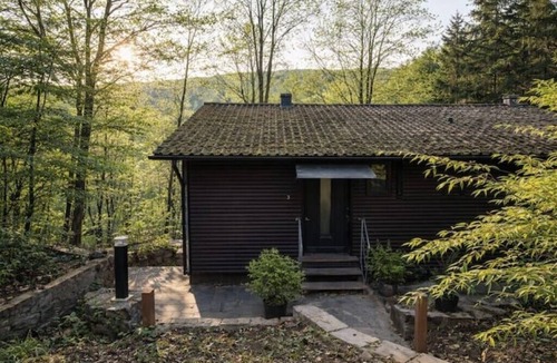 Bogel House | Tree house feeling in the forest near the Loreley