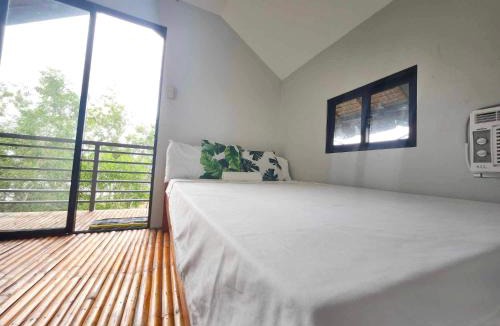 Bayawan City Bed & Breakfast | Tree House
