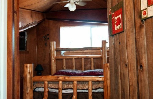 White Salmon Cabin | Tree House Style Cabin Nestled at the Foot of Scenic Snow-Capped Mt. Adams, Washington
