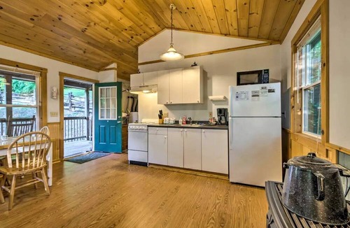 Bryson City Cabin | Tree-House Style Cabin with Forest Views, Nantahala National Fores, North Carolina