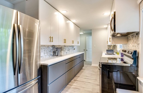 Indianapolis House | Tree-Lined Indianapolis Home ~ 10 Mi to Downtown!