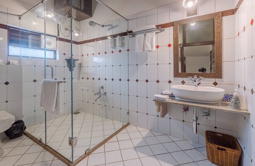 Valabhipur Hotel | Tree of Life Darbargadh, Dared