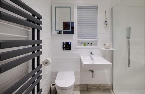 Uppermill Ski Chalet | Tree Tops & the Stepping Stones Sleeps 12