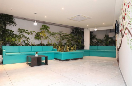 Bangalore City Center Hotel | Treebo Apple Villa