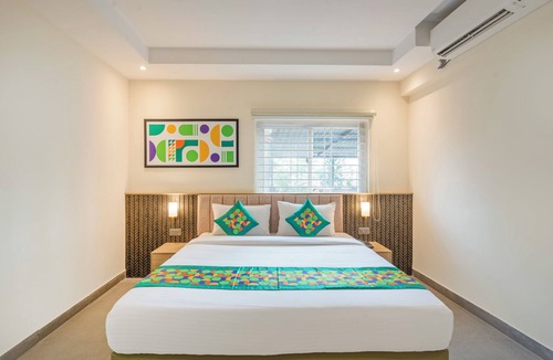 Indiranagar Hotel | Treebo Blu Orchid Vista, Indiranagar - Near Bagmane Tech Park