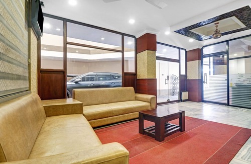 Kozhikode Hotel | Treebo Darwesh Residency - 500m from Railway Station