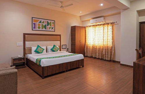 Bullawala Hotel | Treebo Golden Leaf DDN