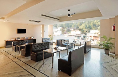 Bullawala Hotel | Treebo Golden Leaf DDN