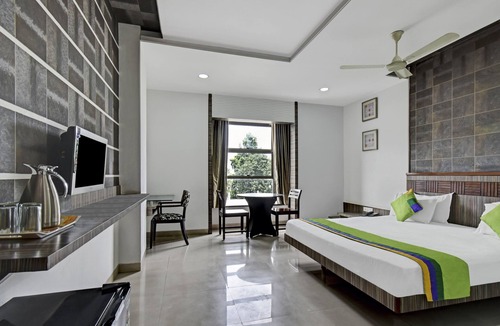 Aurangabad Hotel | Treebo Admiral Suites New Usmanpura