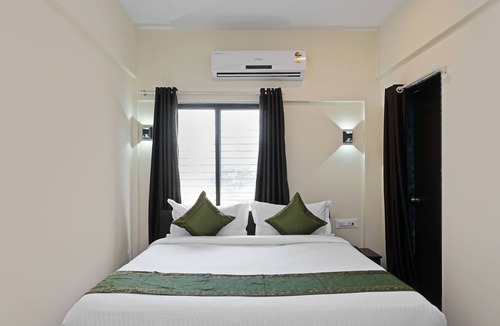 Baner Hotel | Treebo Lotus Baner