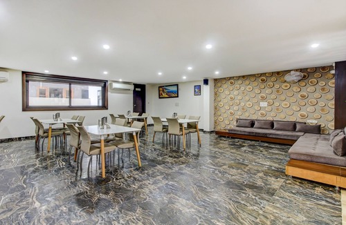 Gurugram House | Treebo M2M Residency Sector 46