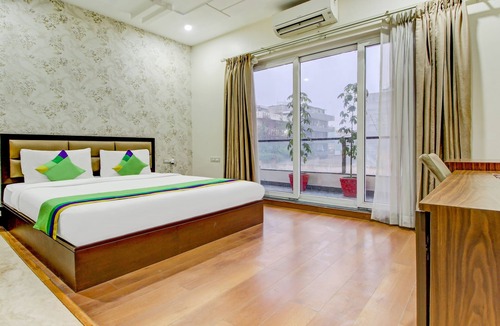 Gurugram House | Treebo M2M Residency Sector 46