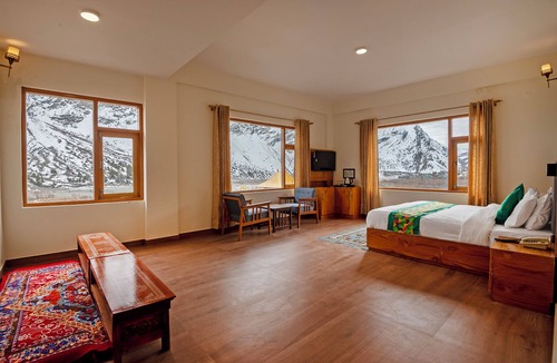 Keylong Hotel | Treebo Melag Jispa with Mountain View