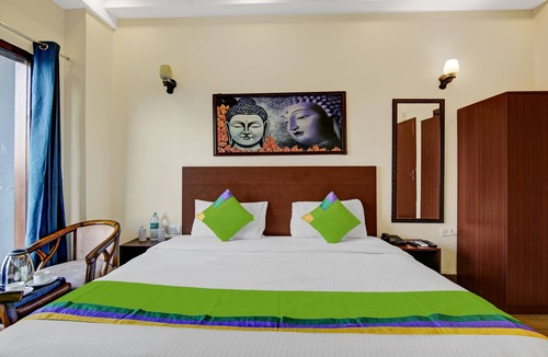Noida Hotel | Treebo Noida Grand