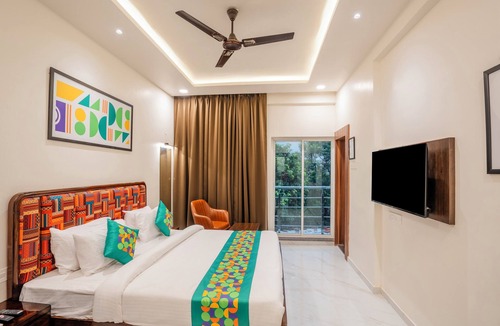 Nagpur Hotel | Treebo Parashar Max