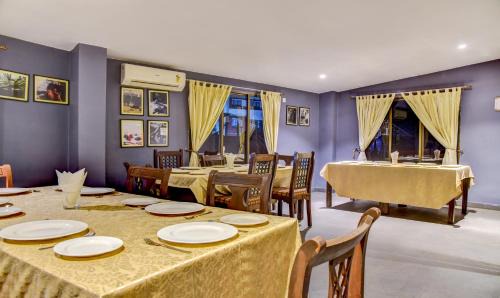 Siliguri Hotel | Treebo Premium Blue Mountain Resort with Swimming Pool