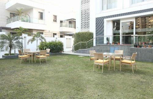 South City I Hotel | Treebo Premium Eden Residency Near Sec 29