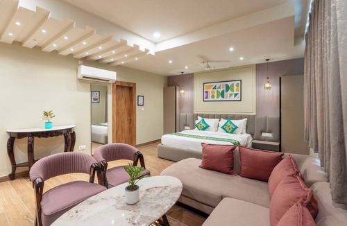 Allahabad Hotel | Treebo Premium Gateway Triveni