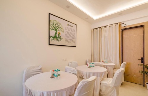 Sector 62 Hotel | Treebo Premium Inn 62