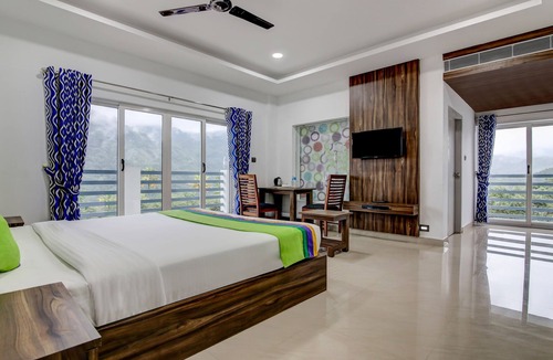 Devikolam Hotel | Treebo Premium Misty Garden Resorts