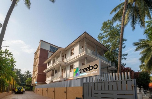 Candolim Hotel | Treebo Premium Nova Candolim with Pool and Spa