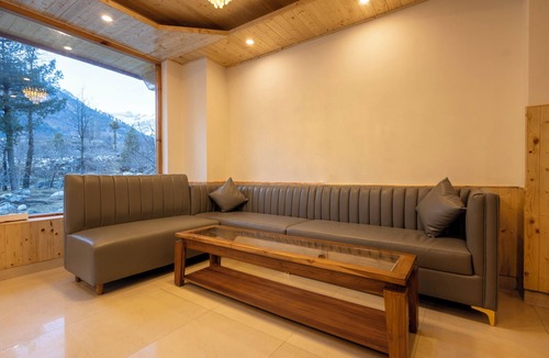 Burwa Hotel | Treebo Premium Silverstone Resort With Mountain Valley View