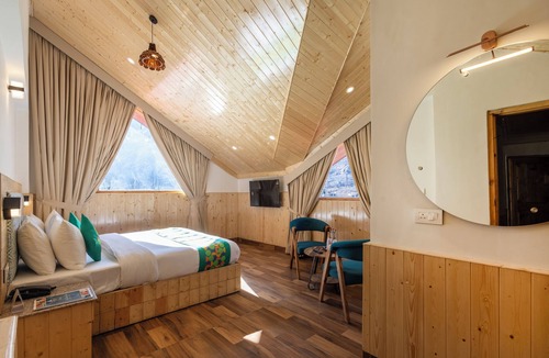 Burwa Hotel | Treebo Premium Silverstone Resort With Mountain Valley View