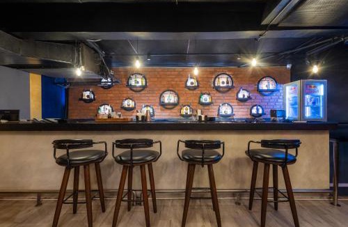 Mylapore Tiruvallikk Hotel | Treebo Premium Twin Star