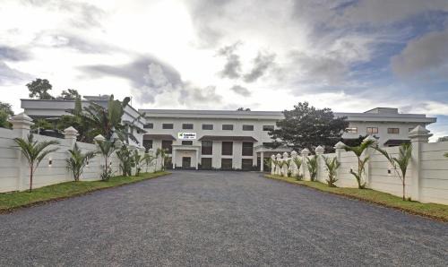 Ambalapuzha Hotel | Treebo Premium Vahada 7 Minutes Drive From Ambalapuzha Sree Krishna Swamy Temple