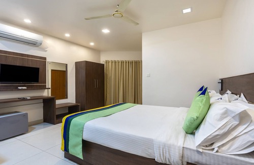 Edapalli Hotel | Treebo Seagate