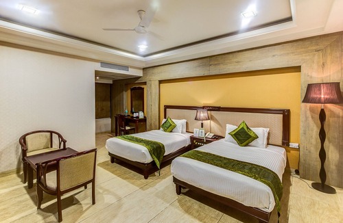Rau Hotel | Treebo Shivani