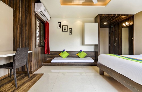 Kolhapur Hotel | Treebo Shree Sai Suites - 2km from Mahalaxmi Temple