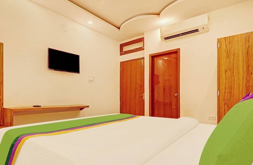 Gomti Nagar House | Treebo Silver Stallion