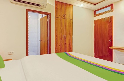 Gomti Nagar House | Treebo Silver Stallion