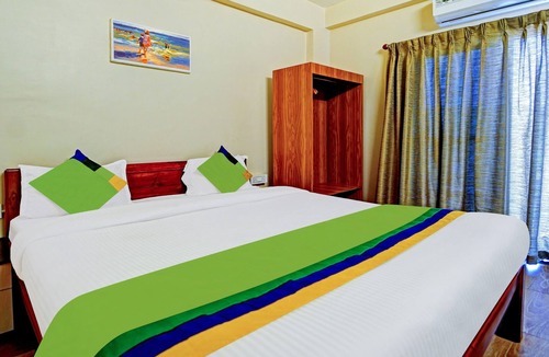 Dapoli Hotel | Treebo SS Residency Mountain View